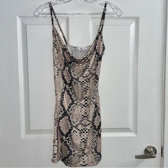 Missguided Cowl Neck Snake Print Mini Slip Dress Size 6​​ - Picture 1 of 5